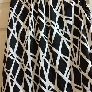 Sleeveless top, zip in back